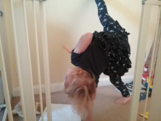 whilst doing it she started doing acrobatics