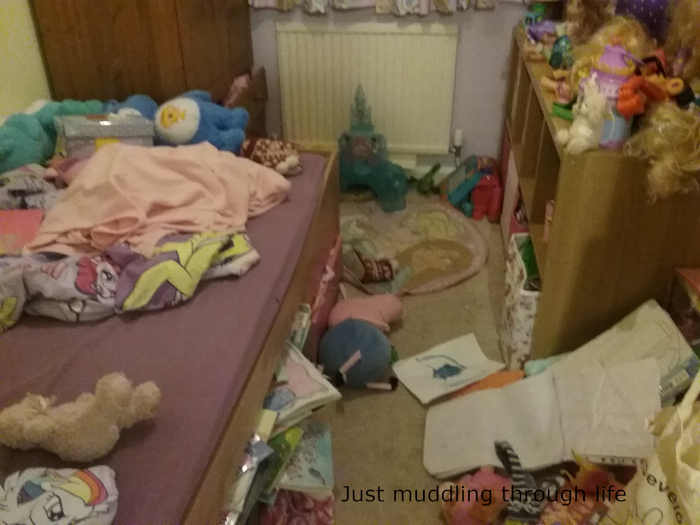 Today was Wednesday and it did not start well, daughters bedroom