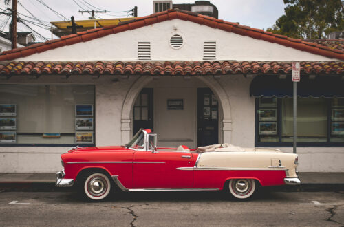 red car